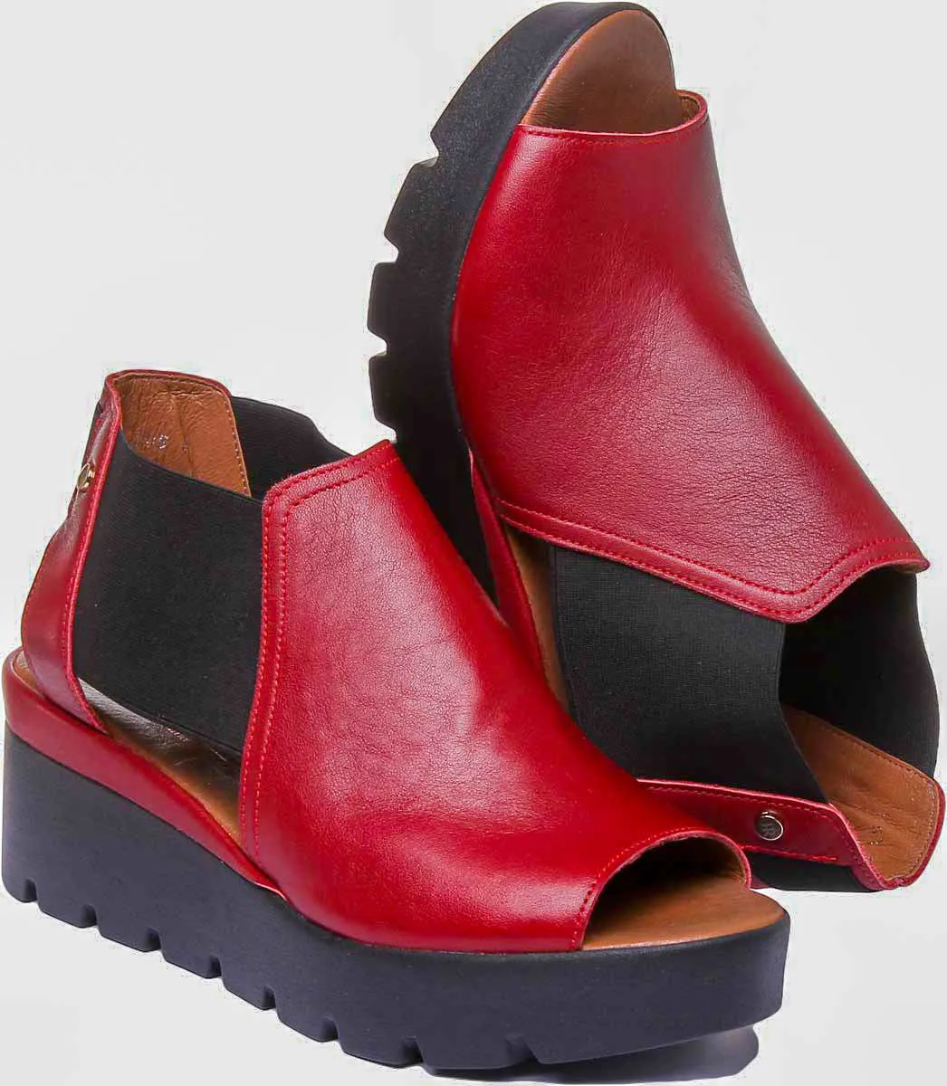 7100 Leather Chelsea Style Sandal In Red