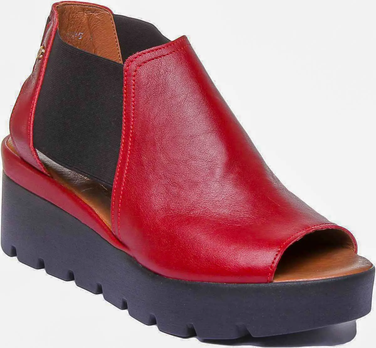 7100 Leather Chelsea Style Sandal In Red