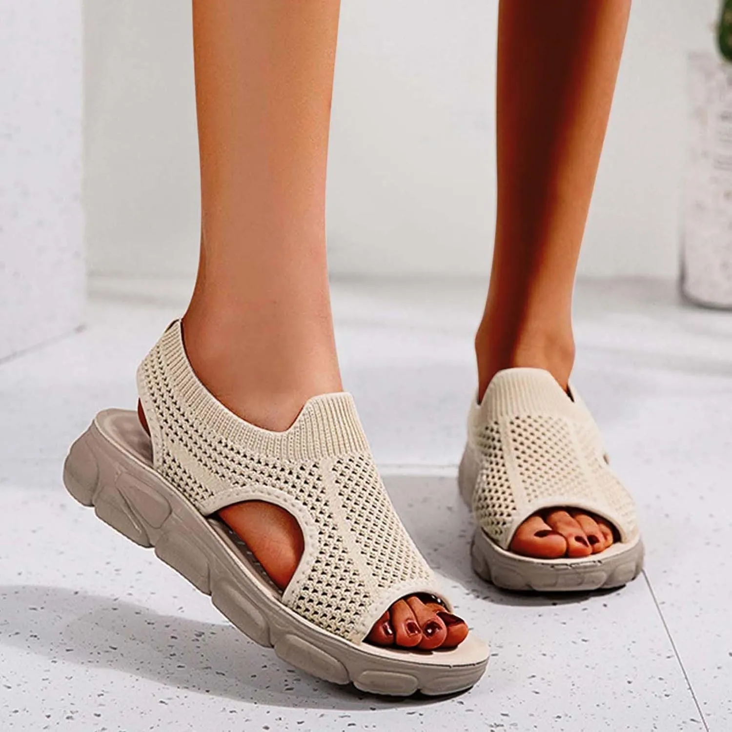 Summer Sandals for Women Hollow Out Breathable Casual Shoes Cushioned Footbed Arch-Support Outdoor Sandal